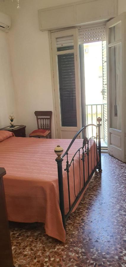 Casa Vacanza A Punta Secca Bagian luar foto