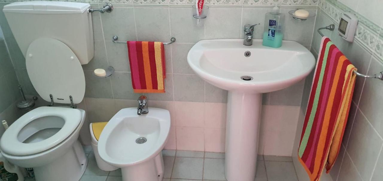 Casa Vacanza A Punta Secca Bagian luar foto